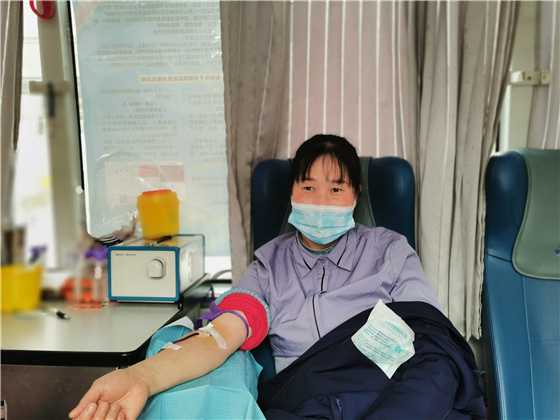 人民警察一心為民，捋袖捐血鐵血柔情——安康市公安局積極開展冬季獻(xiàn)血活動(dòng)